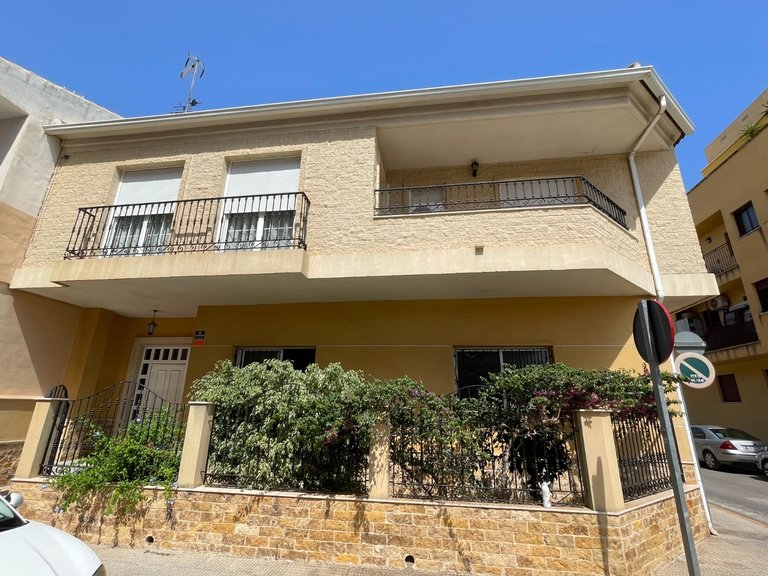 Town House for Sale in Formentera Del Segura, Alicante 1