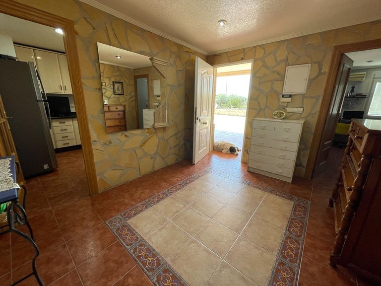 Villa for Sale in Crevillente, Alicante 33