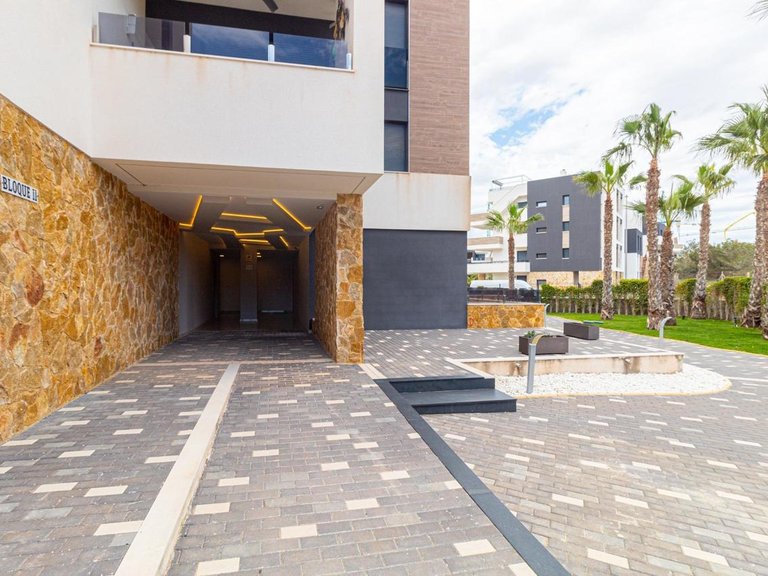 Apartment for Sale in Orihuela Costa, Alicante 20