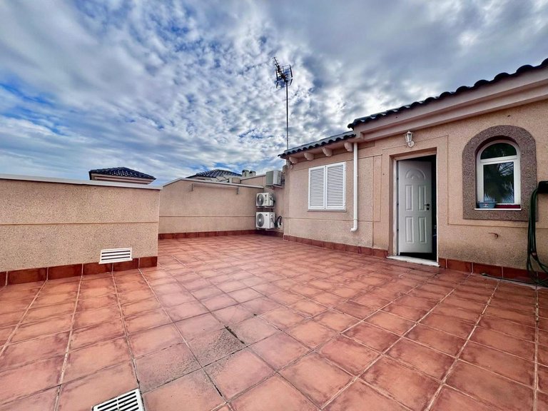 Villa for Sale in Pilar De La Horadada, Alicante 24