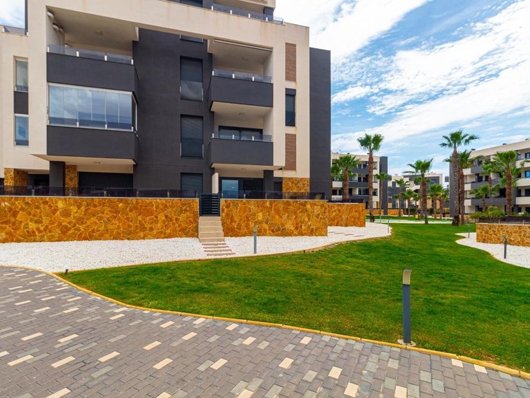 Apartment for Sale in Orihuela Costa, Alicante 24