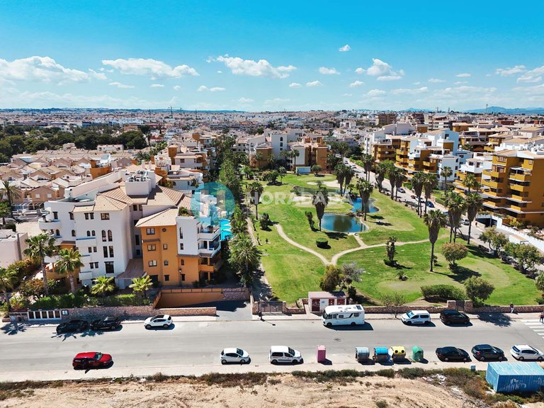 Apartment for Sale in Punta Prima, Alicante 38