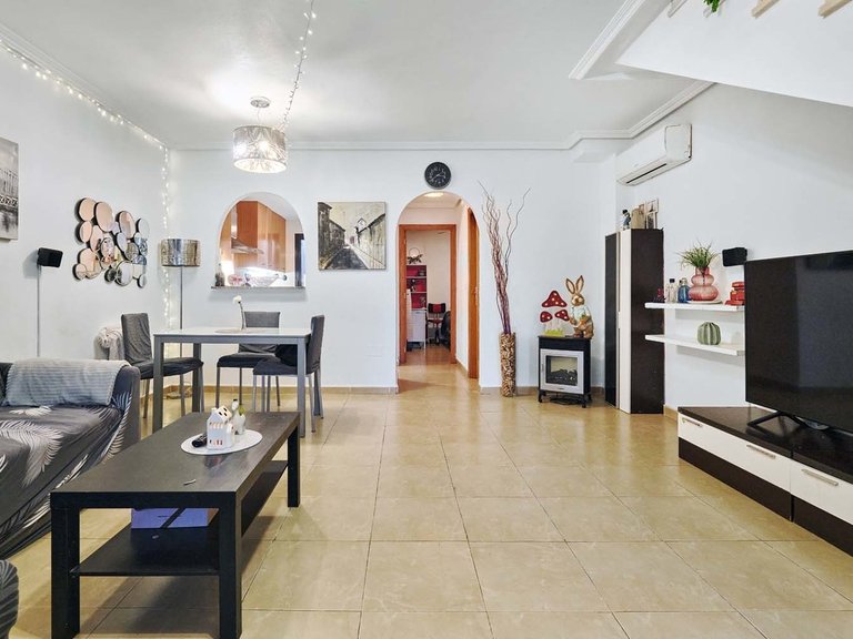 Town House for Sale in Villamartin, Alicante 6