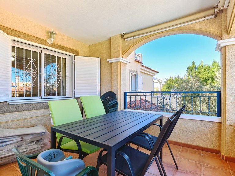 Apartment for Sale in Mil Palmeras, Alicante 2