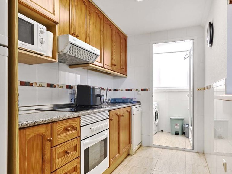 Apartment for Sale in Mil Palmeras, Alicante 12