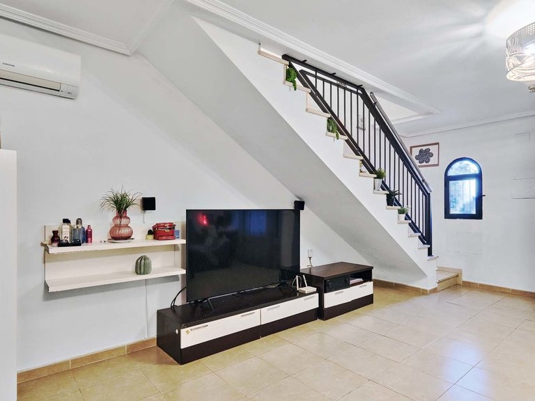 Town House for Sale in Villamartin, Alicante 7