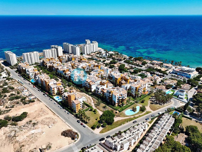 Apartment for Sale in Punta Prima, Alicante 37