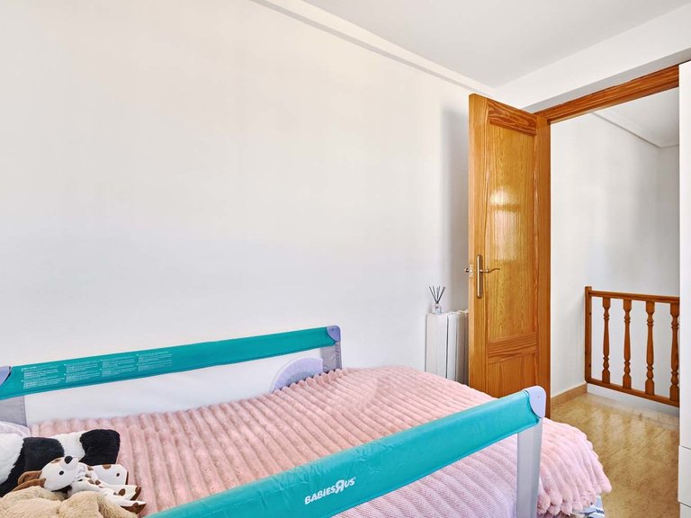 Apartment for Sale in Mil Palmeras, Alicante 21