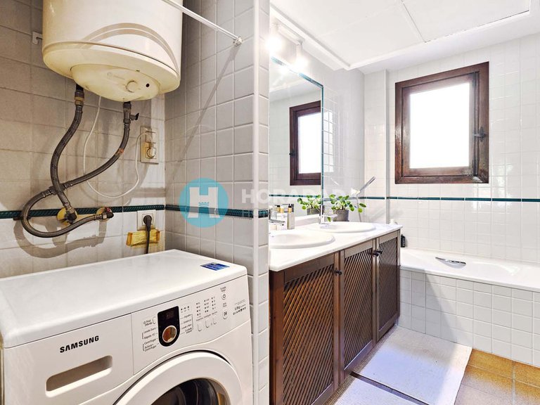 Apartment for Sale in Punta Prima, Alicante 14