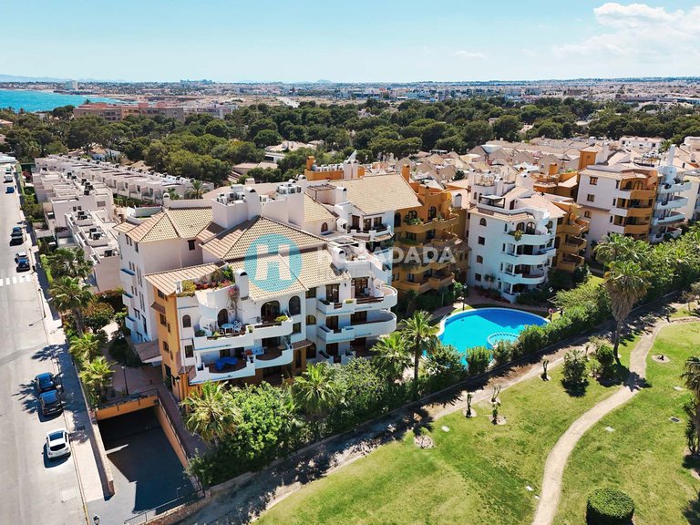 Apartment for Sale in Punta Prima, Alicante 41