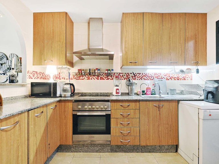 Town House for Sale in Villamartin, Alicante 10