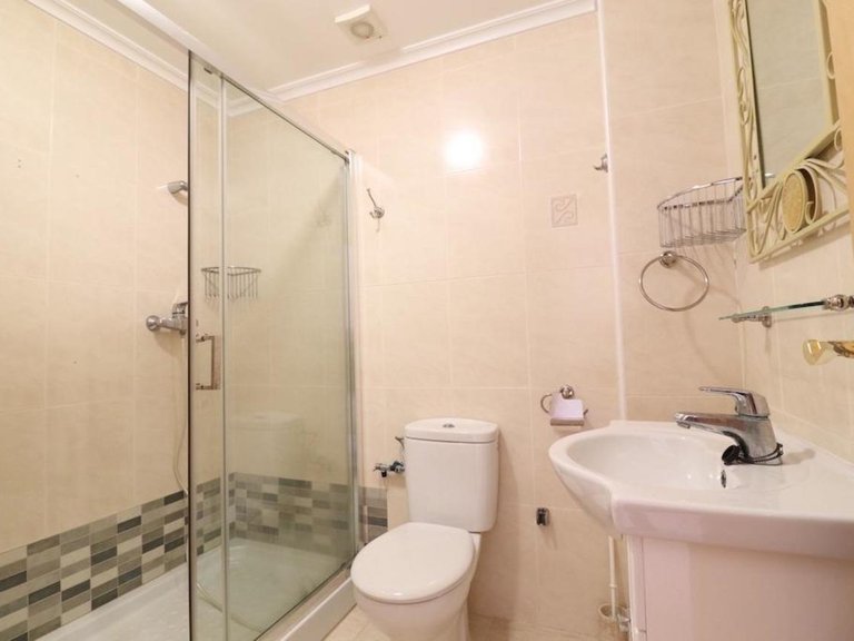 Villa for Sale in Torrevieja, Alicante 16