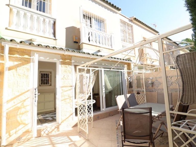 Villa for Sale in Torrevieja, Alicante 1