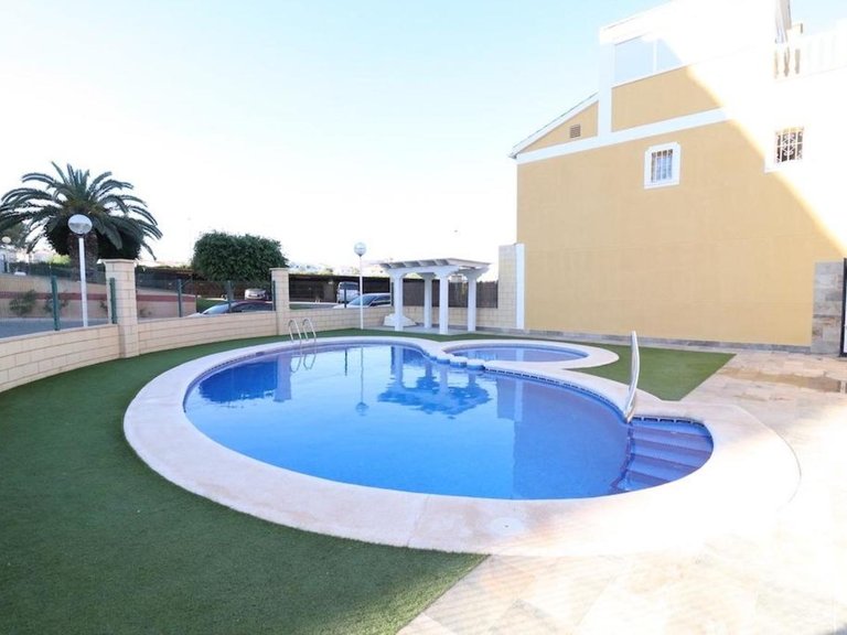 Villa for Sale in Torrevieja, Alicante 25