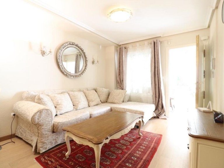 Villa for Sale in Torrevieja, Alicante 11