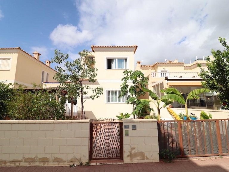 Villa for Sale in Orihuela Costa, Alicante 2