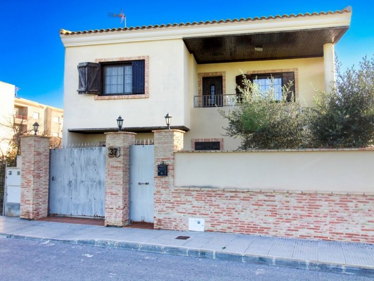 Villa for Sale in Algorfa, Alicante 1