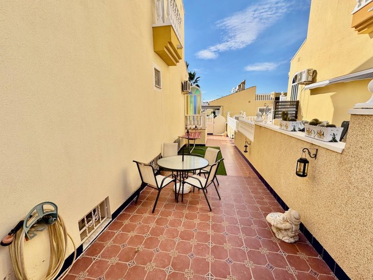 Villa for Sale in Benijofar, Alicante 19