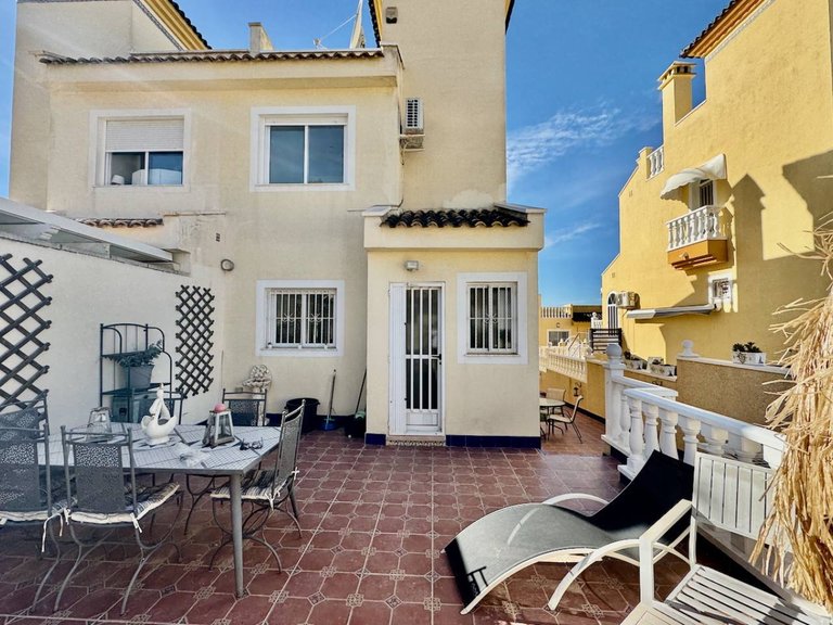 Villa for Sale in Benijofar, Alicante 23