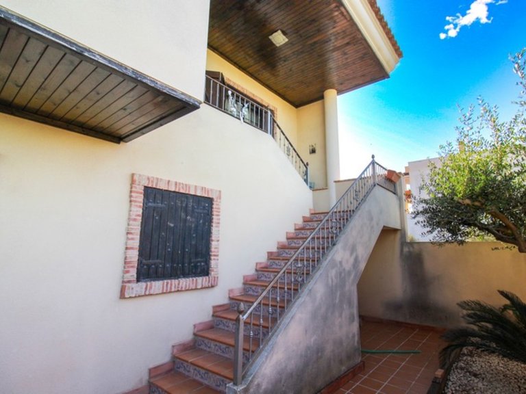 Villa for Sale in Algorfa, Alicante 21