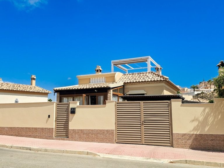Villa for Sale in Ciudad Quesada, Alicante 1