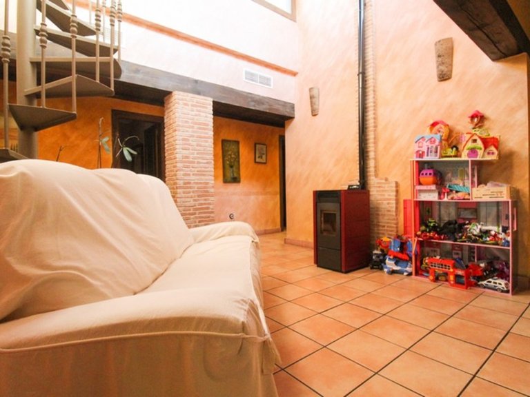 Villa for Sale in Algorfa, Alicante 3