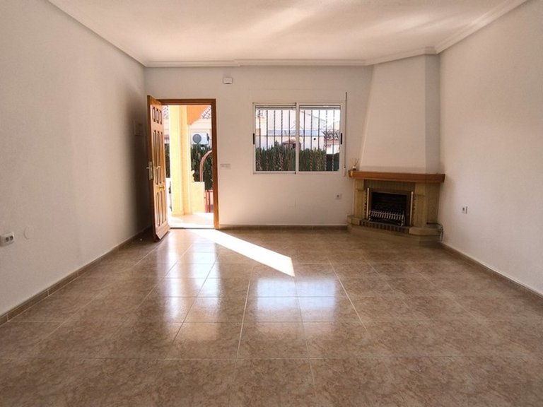 Villa for Sale in Algorfa, Alicante 4