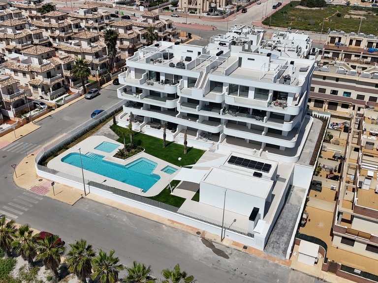 Apartment for Sale in Cabo Roig, Alicante 4