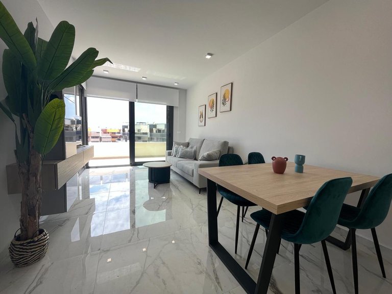 Penthouse for Sale in Torrevieja, Alicante 10