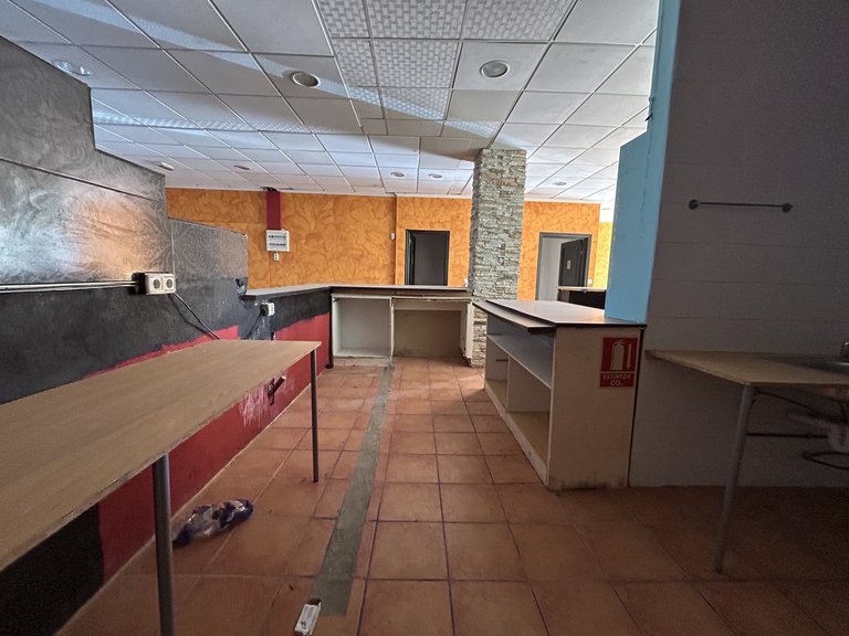 Commercial for Sale in Villamartin, Alicante 10
