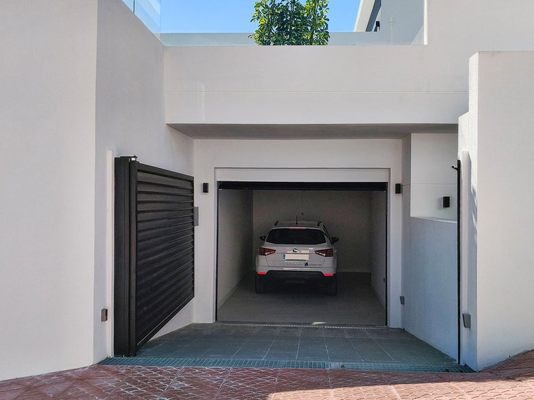Villa for Sale in Dona Pepa, Alicante 31