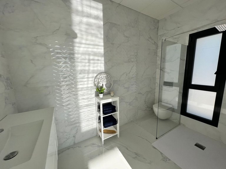 Villa for Sale in Las Colinas Golf Resort, Alicante 17
