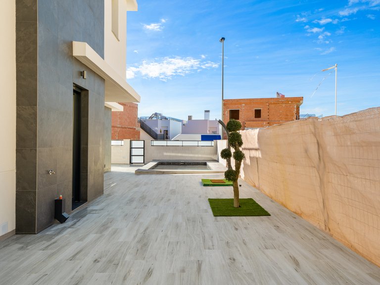 Villa for Sale in Benijofar, Alicante 9