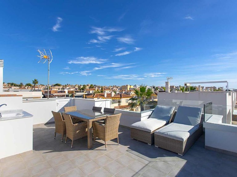 Villa for Sale in Torrevieja, Alicante 40