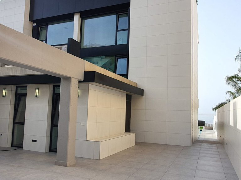 Villa for Sale in El Campello, Alicante 44