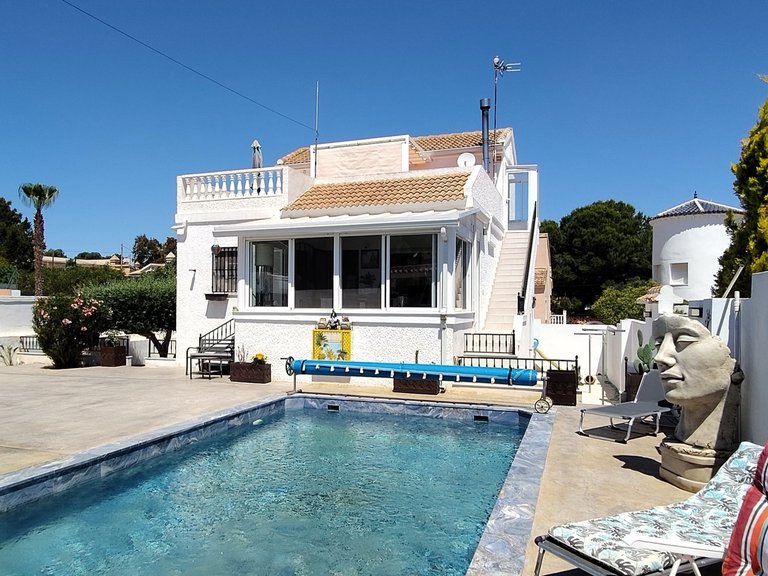Villa for Sale in Torremendo, Alicante 2