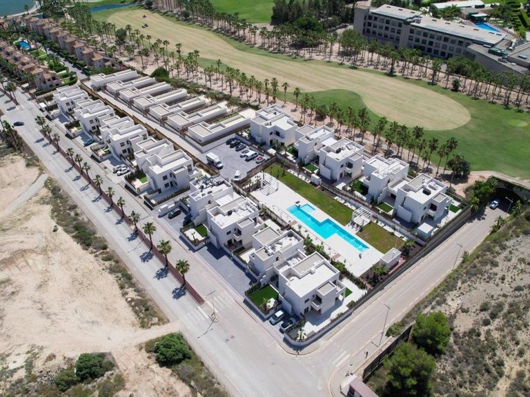 Villa for Sale in Algorfa, Alicante 16