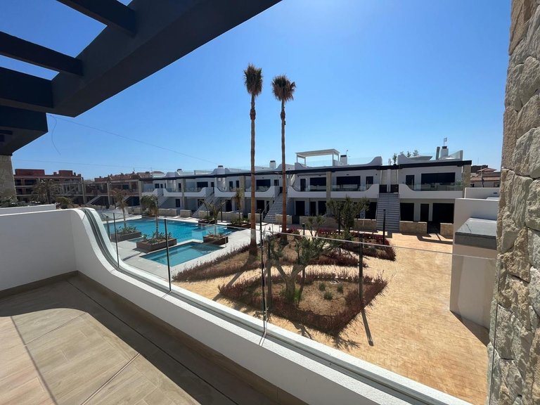 Penthouse for Sale in Punta Prima, Alicante 17