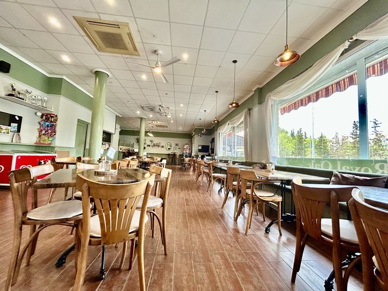 Commercial for Sale in Villamartin, Alicante 43