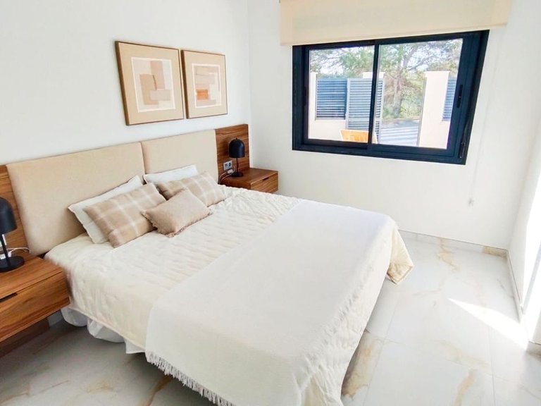 Villa for Sale in Pinar De Campoverde, Alicante 8