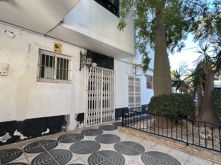 Commercial for Sale in Villamartin, Alicante 25