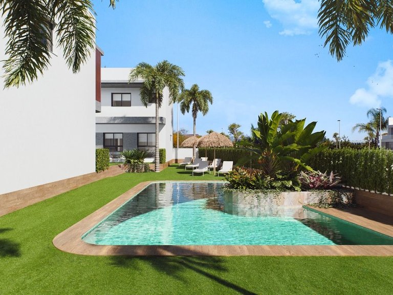 Villa for Sale in Pilar De La Horadada, Alicante 9