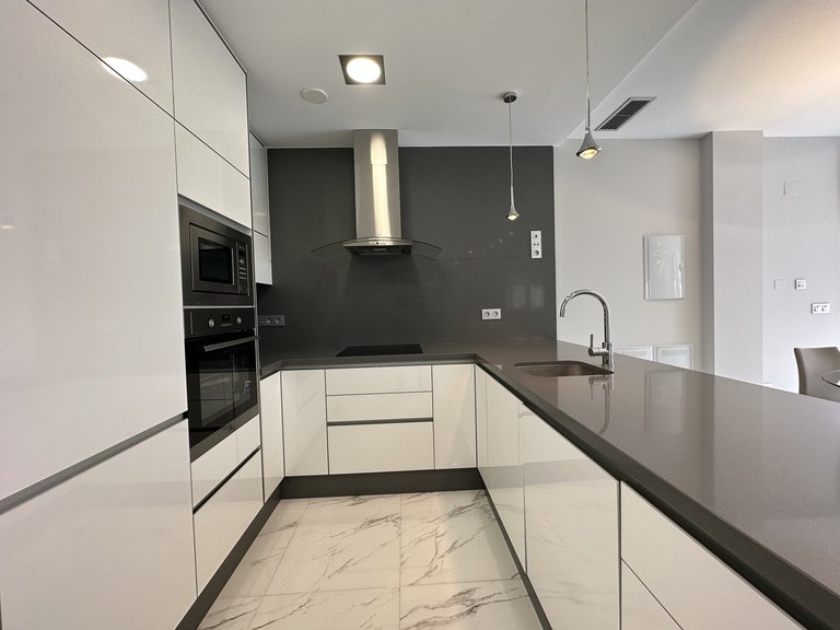 Villa for Sale in Los Altos, Alicante 11