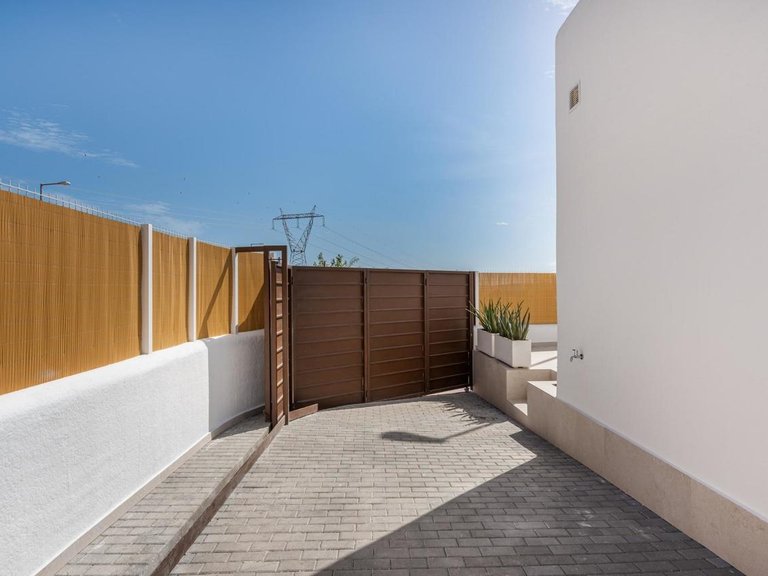 Villa for Sale in Dolores, Alicante 30