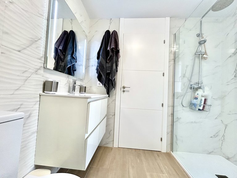 Apartment for Sale in Villamartin, Alicante 27