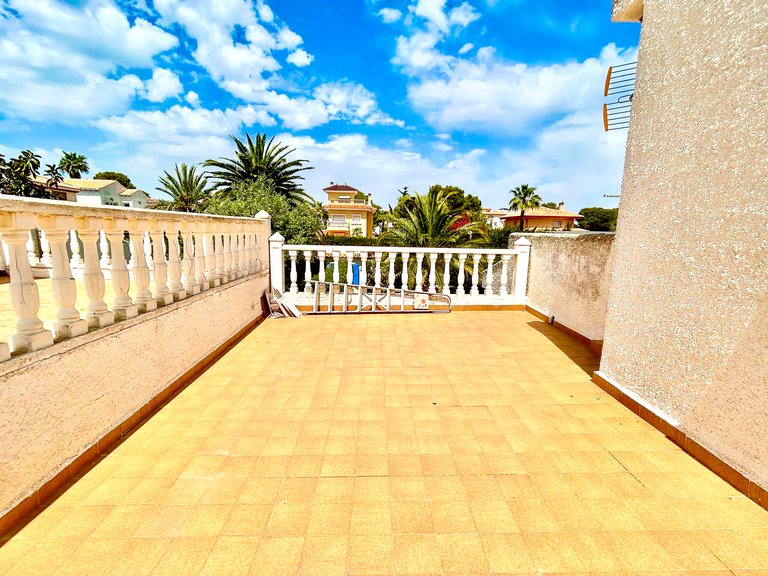 Villa for Sale in La Zenia, Alicante 40