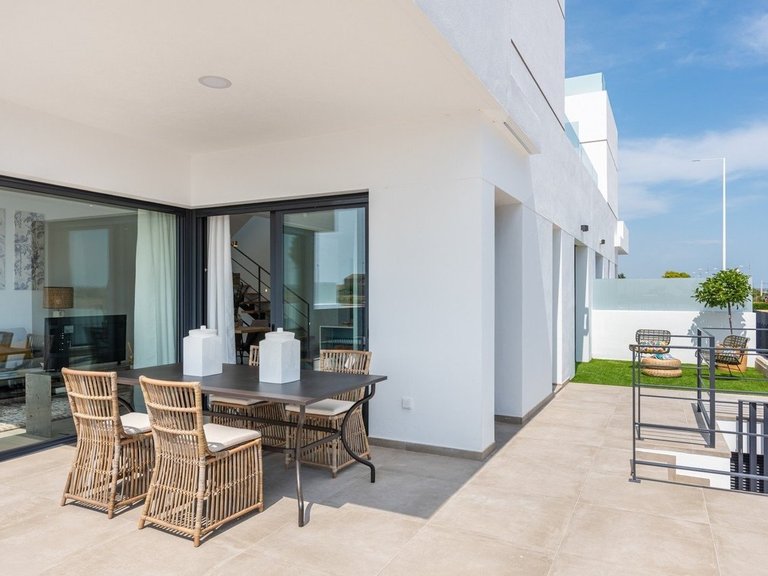 Villa for Sale in Dolores, Alicante 4
