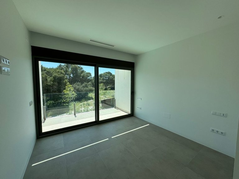 Villa for Sale in Las Colinas Golf Resort, Alicante 28