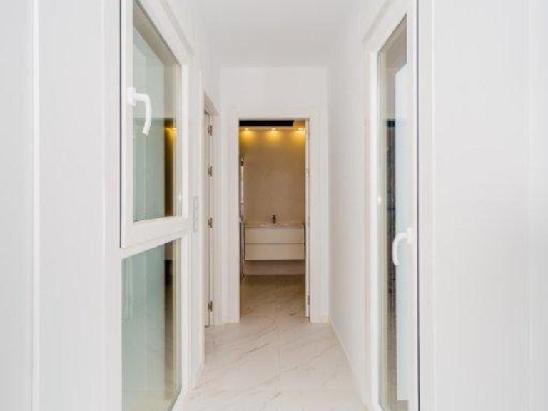 Villa for Sale in Torrevieja, Alicante 20