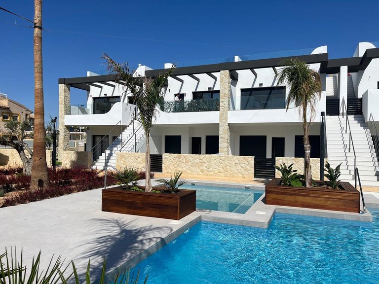 Penthouse for Sale in Punta Prima, Alicante 10
